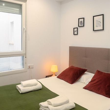 Clean & Very Comfortable Apartment Valencia Luaran gambar