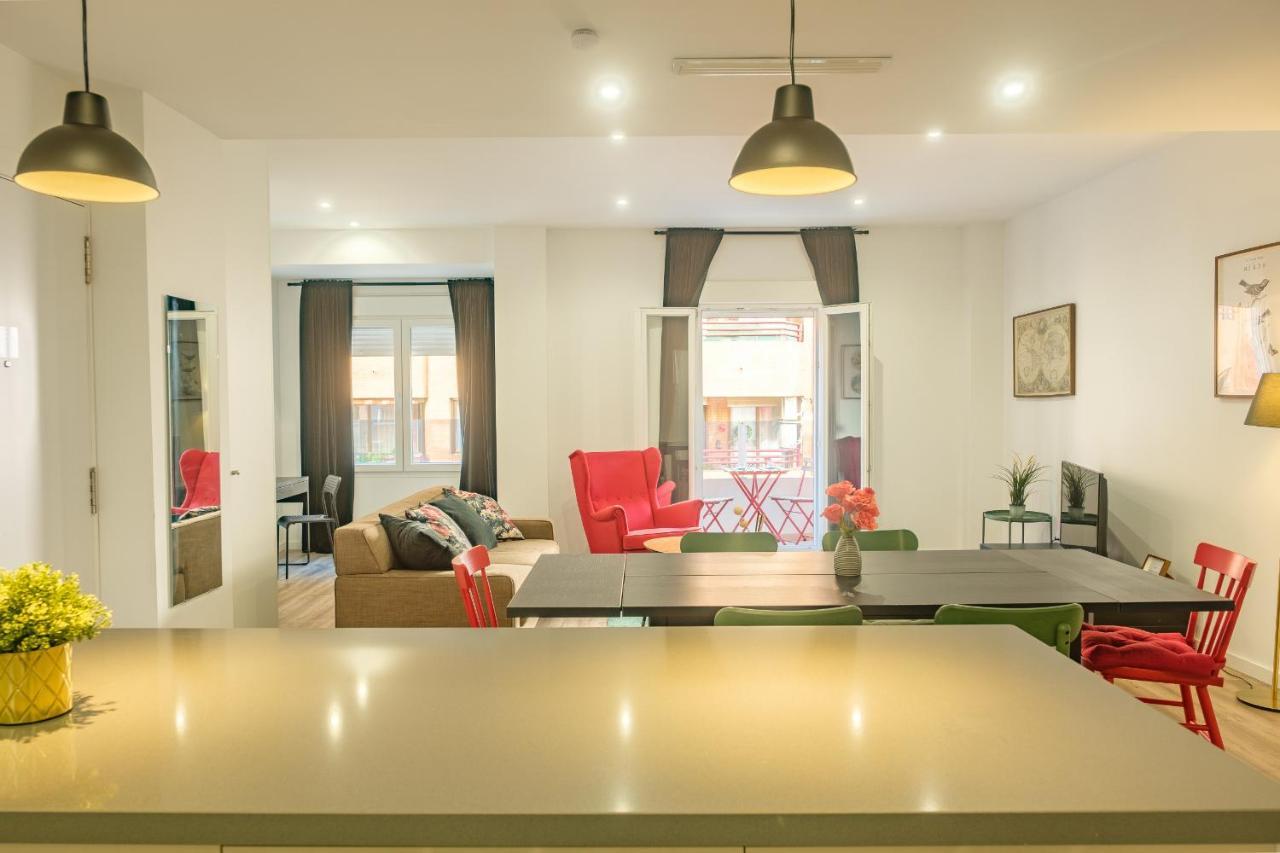 Clean & Very Comfortable Apartment Valencia Luaran gambar