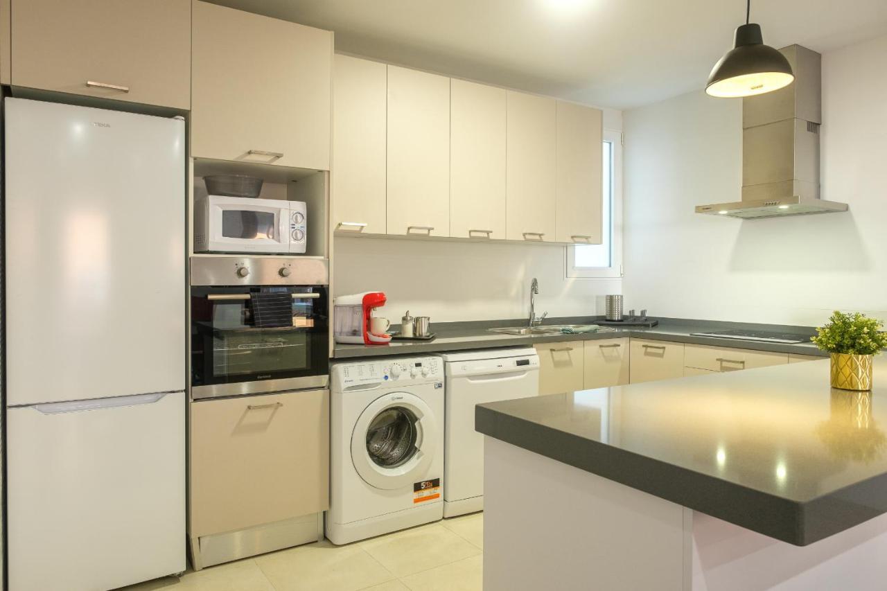 Clean & Very Comfortable Apartment Valencia Luaran gambar
